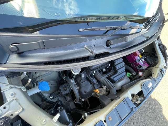 ワゴンR ハイブリッドFX 4WD!走行30.150キロ!マイルドハイブリッド/アイドリングストップ!ストラーダナビ&フルセグTV&DVD&BT!リモコンキー!シートヒーター!(30枚目)