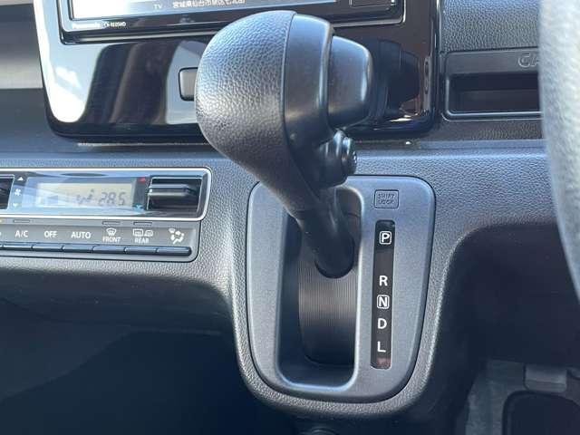 ワゴンR ハイブリッドFX 4WD!走行30.150キロ!マイルドハイブリッド/アイドリングストップ!ストラーダナビ&フルセグTV&DVD&BT!リモコンキー!シートヒーター!(45枚目)