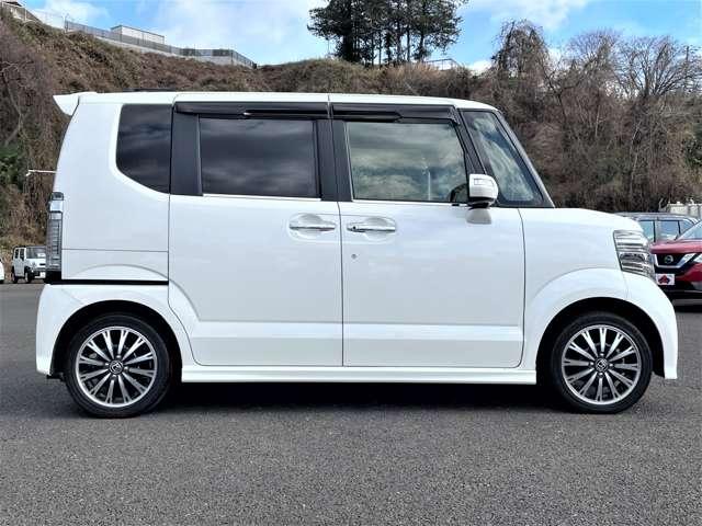 N-BOXカスタム G ターボSSパッケージ 1オーナー車!シティブレーキアクティブシステム!パドルシフト!シートヒーター!クルーズコントロール!GATHERSナビ!フルセグTV!バックカメラ!両側パワースライドドア!ハーフレ(7枚目)