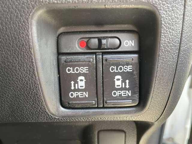 N-BOXカスタム G ターボSSパッケージ 1オーナー車!シティブレーキアクティブシステム!パドルシフト!シートヒーター!クルーズコントロール!GATHERSナビ!フルセグTV!バックカメラ!両側パワースライドドア!ハーフレ(37枚目)