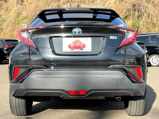 C-HR ハイブリッドG モード ネロ 1オーナー/セーフティセンス/純正ナビ&フルセグTV/Bluetooth/LEDヘッドライト/ブラインドスポットモニター/ハ半革シート/禁煙車/スマートキー/車検令和8年6月/バックカメラ/ETC(6枚目)