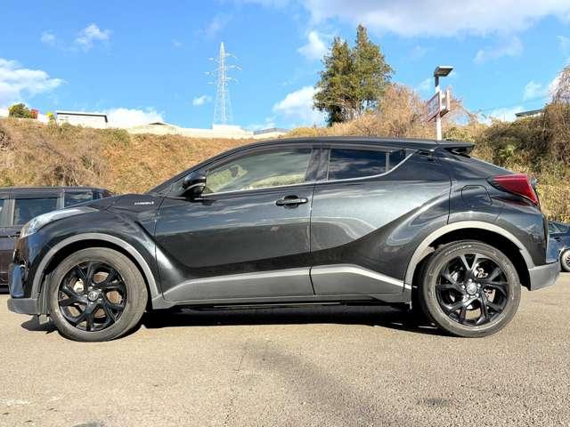 C-HR ハイブリッドG モード ネロ 1オーナー/セーフティセンス/純正ナビ&フルセグTV/Bluetooth/LEDヘッドライト/ブラインドスポットモニター/ハ半革シート/禁煙車/スマートキー/車検令和8年6月/バックカメラ/ETC(8枚目)