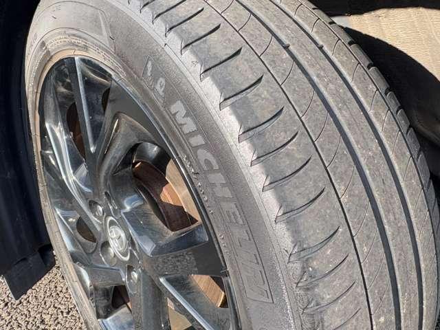 C-HR ハイブリッドG モード ネロ 1オーナー/セーフティセンス/純正ナビ&フルセグTV/Bluetooth/LEDヘッドライト/ブラインドスポットモニター/ハ半革シート/禁煙車/スマートキー/車検令和8年6月/バックカメラ/ETC(12枚目)