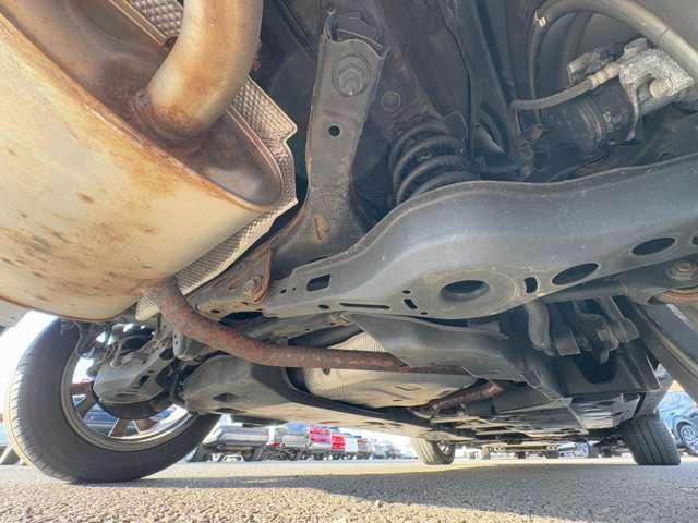 C-HR ハイブリッドG モード ネロ 1オーナー/セーフティセンス/純正ナビ&フルセグTV/Bluetooth/LEDヘッドライト/ブラインドスポットモニター/ハ半革シート/禁煙車/スマートキー/車検令和8年6月/バックカメラ/ETC(31枚目)