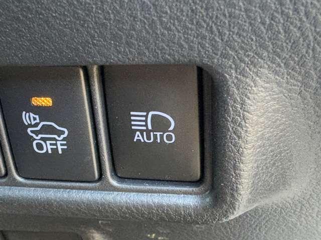 C-HR ハイブリッドG モード ネロ 1オーナー/セーフティセンス/純正ナビ&フルセグTV/Bluetooth/LEDヘッドライト/ブラインドスポットモニター/ハ半革シート/禁煙車/スマートキー/車検令和8年6月/バックカメラ/ETC(38枚目)