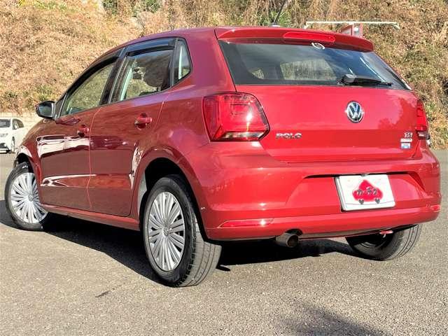 ポロ ＴＳＩコンフォートライン　クルーズコントロール／禁煙車／ドラレコ／ＥＴＣ／バックカメラ／アイドリングストップ／純正ナビ／Ｂｌｕｅｔｏｏｔｈ／キーレスエントリー／パドルシフト／マニュアルエアコン／純正１５インチスチールホイール（6枚目）