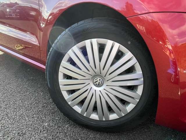 ポロ ＴＳＩコンフォートライン　クルーズコントロール／禁煙車／ドラレコ／ＥＴＣ／バックカメラ／アイドリングストップ／純正ナビ／Ｂｌｕｅｔｏｏｔｈ／キーレスエントリー／パドルシフト／マニュアルエアコン／純正１５インチスチールホイール（11枚目）