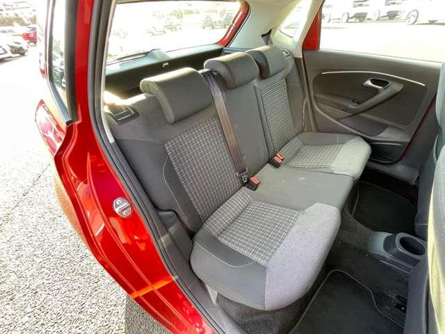 ポロ ＴＳＩコンフォートライン　クルーズコントロール／禁煙車／ドラレコ／ＥＴＣ／バックカメラ／アイドリングストップ／純正ナビ／Ｂｌｕｅｔｏｏｔｈ／キーレスエントリー／パドルシフト／マニュアルエアコン／純正１５インチスチールホイール（18枚目）