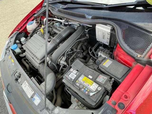 ポロ ＴＳＩコンフォートライン　クルーズコントロール／禁煙車／ドラレコ／ＥＴＣ／バックカメラ／アイドリングストップ／純正ナビ／Ｂｌｕｅｔｏｏｔｈ／キーレスエントリー／パドルシフト／マニュアルエアコン／純正１５インチスチールホイール（26枚目）