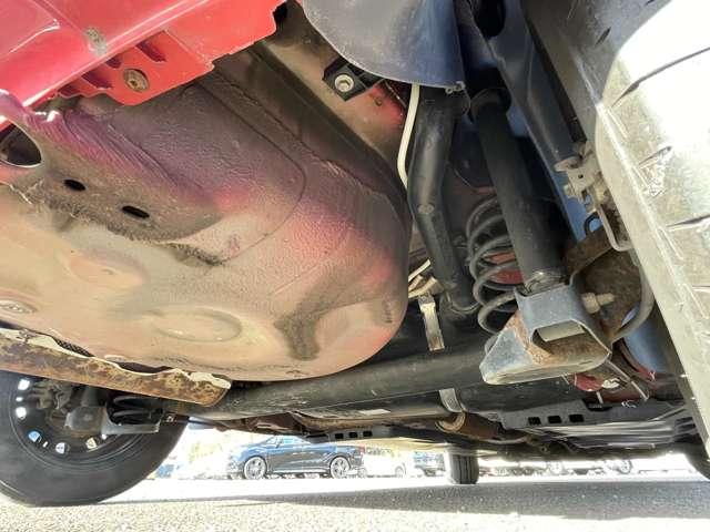 ポロ ＴＳＩコンフォートライン　クルーズコントロール／禁煙車／ドラレコ／ＥＴＣ／バックカメラ／アイドリングストップ／純正ナビ／Ｂｌｕｅｔｏｏｔｈ／キーレスエントリー／パドルシフト／マニュアルエアコン／純正１５インチスチールホイール（30枚目）