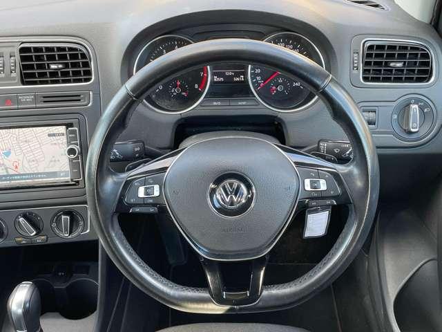 ポロ ＴＳＩコンフォートライン　クルーズコントロール／禁煙車／ドラレコ／ＥＴＣ／バックカメラ／アイドリングストップ／純正ナビ／Ｂｌｕｅｔｏｏｔｈ／キーレスエントリー／パドルシフト／マニュアルエアコン／純正１５インチスチールホイール（40枚目）