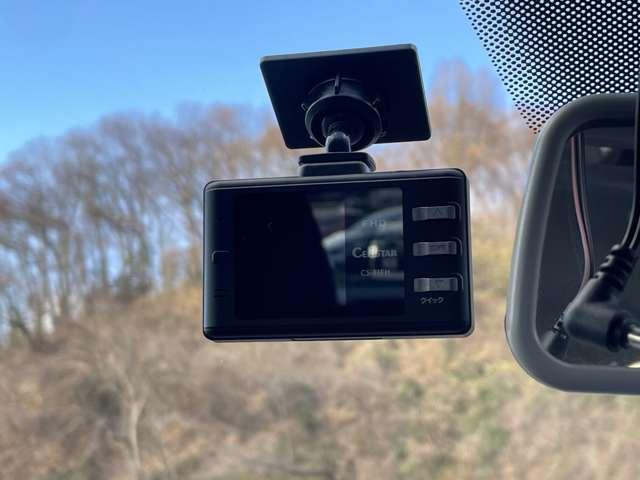 ポロ ＴＳＩコンフォートライン　クルーズコントロール／禁煙車／ドラレコ／ＥＴＣ／バックカメラ／アイドリングストップ／純正ナビ／Ｂｌｕｅｔｏｏｔｈ／キーレスエントリー／パドルシフト／マニュアルエアコン／純正１５インチスチールホイール（43枚目）