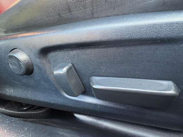 IS IS300 1オーナー/サンルーフ/3連LED/360度M/L-texシート/OPシートヒータ/セーフティシステム+/BSM/PSB/追従型クルコン/10.3インチナビ/プレミアムSS/Blu-ray対応/禁煙車(20枚目)