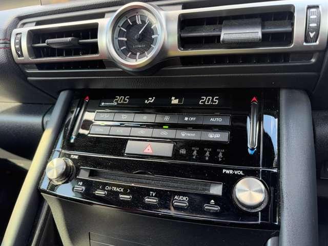 IS IS300 1オーナー/サンルーフ/3連LED/360度M/L-texシート/OPシートヒータ/セーフティシステム+/BSM/PSB/追従型クルコン/10.3インチナビ/プレミアムSS/Blu-ray対応/禁煙車(52枚目)