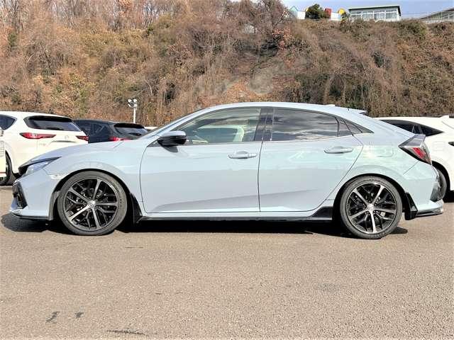 シビック ハッチバック ホンダセンシング 令和2年後期型!6速マニュアル車!アイドリングストップ!ホンダセンシング!ギャザーズナビ&フルセグTV&DVD&BT&バックカメラ!LEDヘッドライト!オートライト!純正アルミ!E(8枚目)
