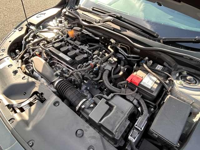 シビック ハッチバック ホンダセンシング 令和2年後期型!6速マニュアル車!アイドリングストップ!ホンダセンシング!ギャザーズナビ&フルセグTV&DVD&BT&バックカメラ!LEDヘッドライト!オートライト!純正アルミ!E(29枚目)