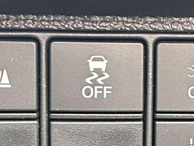 シビック ハッチバック ホンダセンシング 令和2年後期型!6速マニュアル車!アイドリングストップ!ホンダセンシング!ギャザーズナビ&フルセグTV&DVD&BT&バックカメラ!LEDヘッドライト!オートライト!純正アルミ!E(40枚目)