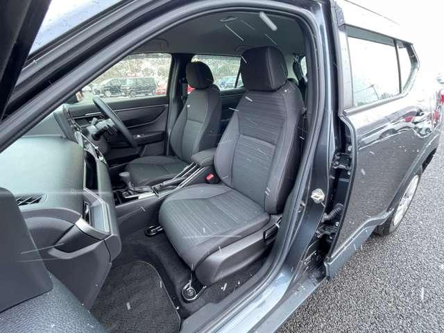 ＷＲ－Ｖ Ｘ　ホンダセンシング！ギャザーズナビ＆フルセグＴＶ＆ＢＴ＆バックカメラ！ＬＥＤヘッドライト！オートライト！スマートキーシステム！パドルシフト！純正ＥＴＣ！禁煙車！Ｂｌｕｅｔｏｏｔｈ！追従型クルコン！（17枚目）