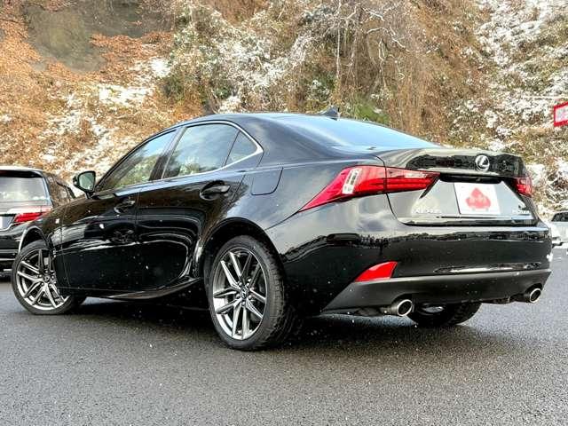 IS IS200t Fスポーツ アイドリングストップ!クルーズコントロール!純正7インチナビ&フルセグTV&BT&バックカメラ!LEDヘッドライト!オートライト!純正アルミ!半革シート!シートヒーター!前席パワー(5枚目)