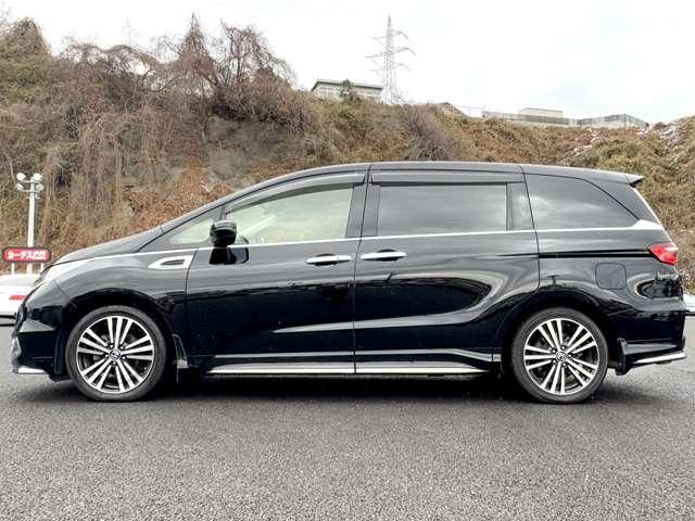 オデッセイ アブソルート・EX アイドリングストップ!シティブレーキアクティブシステム!ブラインドスポットインフォメーション!純正ナビ&フルセグTV&BT!マルチビューカメラシステム!フリップダウンモニター!両側(8枚目)