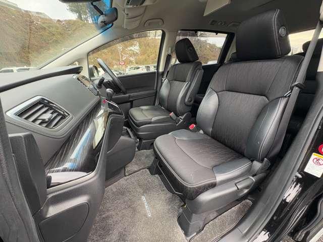 オデッセイ アブソルート・EX アイドリングストップ!シティブレーキアクティブシステム!ブラインドスポットインフォメーション!純正ナビ&フルセグTV&BT!マルチビューカメラシステム!フリップダウンモニター!両側(21枚目)