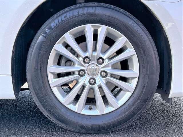 クラウン ロイヤルサルーン クルーズコントロール!ムーンルーフ!純正ナビ&フルセグTV&BT&バックカメラ!HIDヘッドライト!オートライト!純正アルミ!前席パワーシート!ビルトインETC!スマートエントリー(12枚目)