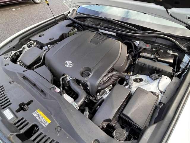 クラウン ロイヤルサルーン クルーズコントロール!ムーンルーフ!純正ナビ&フルセグTV&BT&バックカメラ!HIDヘッドライト!オートライト!純正アルミ!前席パワーシート!ビルトインETC!スマートエントリー(30枚目)