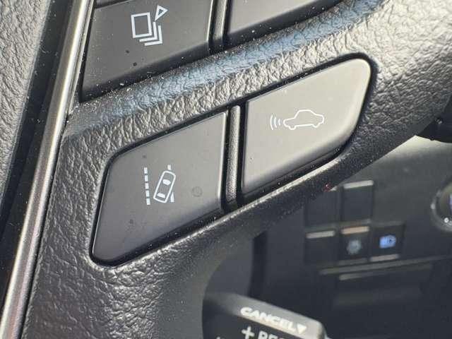 アルファード ２．５Ｓ　タイプゴールド　１オーナー車！アイドリングストップ！セーフティセンス！ブラインドスポットモニター！純正ナビ＆フルセグＴＶ＆ＢＴ！パノラミックビューモニター！フリップダウンモニター！ＪＢＬブレミアム（41枚目）