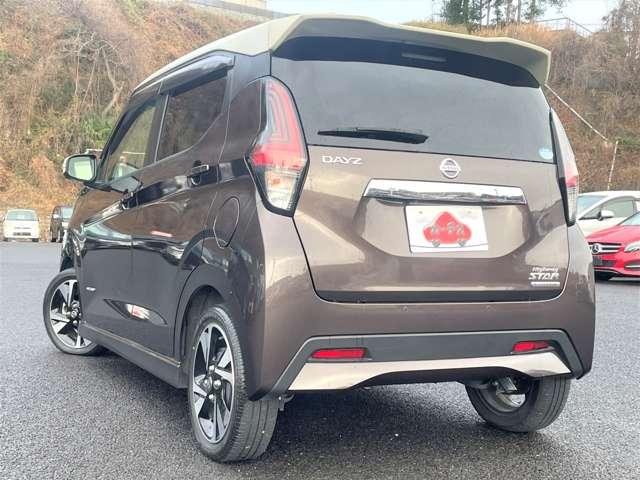 デイズ ハイウェイスター Gターボプロパイロットエディション 2トーン仕様!アイドリングストップ!インテリジェントエマージェンシーブレーキ!プロパイロット!インテリジェントアラウンドビューモニター!LEDヘッドライト!オートライト!純正アルミ(5枚目)