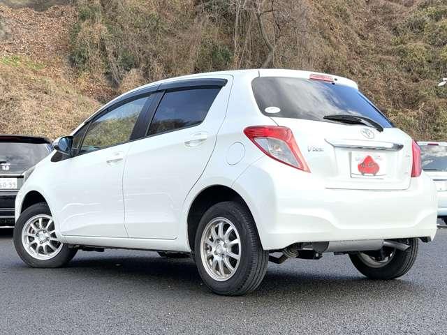 ヴィッツ Ｆ　シエル　１オーナー車！オートライト！純正ナビ！ワンセグＴＶ！ＥＴＣ！スマートキー！ウィンカーミラー！（5枚目）