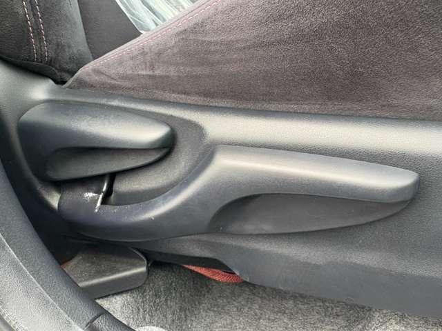 ヴィッツ Ｆ　シエル　１オーナー車！オートライト！純正ナビ！ワンセグＴＶ！ＥＴＣ！スマートキー！ウィンカーミラー！（19枚目）