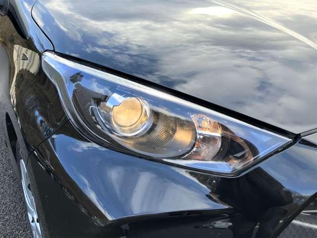 ヤリス ハイブリッドＧ　ツートーンカラー！セーフティセンス！ブラインドスポットモニター！純正ナビ＆フルセグＴＶ＆ＢＴ！パノラミックビューモニター！オートライト！ビルトインＥＴＣ！スマートエントリー／スター（15枚目）