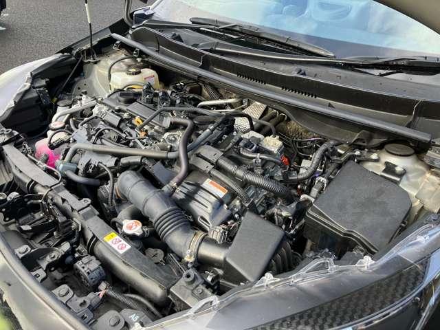 ヤリス ハイブリッドＧ　ツートーンカラー！セーフティセンス！ブラインドスポットモニター！純正ナビ＆フルセグＴＶ＆ＢＴ！パノラミックビューモニター！オートライト！ビルトインＥＴＣ！スマートエントリー／スター（34枚目）