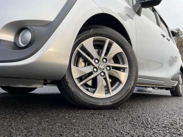 シエンタ ハイブリッドＧ　セーフティセンスＣ！純正ナビ＆フルセグＴＶ＆ＤＶＤ＆ＢＴ＆バックカメラ！両側パワースライドドア！純正アルミ！スマートエントリー／プッシュスタートシステム！純正ＥＴＣ！（12枚目）