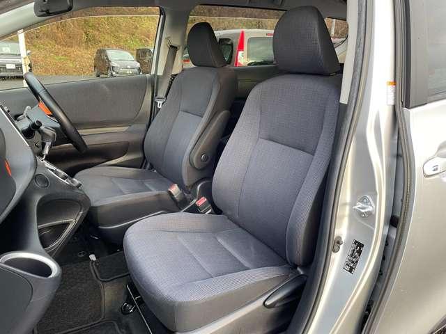 シエンタ ハイブリッドＧ　セーフティセンスＣ！純正ナビ＆フルセグＴＶ＆ＤＶＤ＆ＢＴ＆バックカメラ！両側パワースライドドア！純正アルミ！スマートエントリー／プッシュスタートシステム！純正ＥＴＣ！（23枚目）