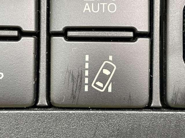 シエンタ ハイブリッドＧ　セーフティセンスＣ！純正ナビ＆フルセグＴＶ＆ＤＶＤ＆ＢＴ＆バックカメラ！両側パワースライドドア！純正アルミ！スマートエントリー／プッシュスタートシステム！純正ＥＴＣ！（41枚目）