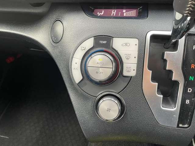 シエンタ ハイブリッドＧ　セーフティセンスＣ！純正ナビ＆フルセグＴＶ＆ＤＶＤ＆ＢＴ＆バックカメラ！両側パワースライドドア！純正アルミ！スマートエントリー／プッシュスタートシステム！純正ＥＴＣ！（45枚目）