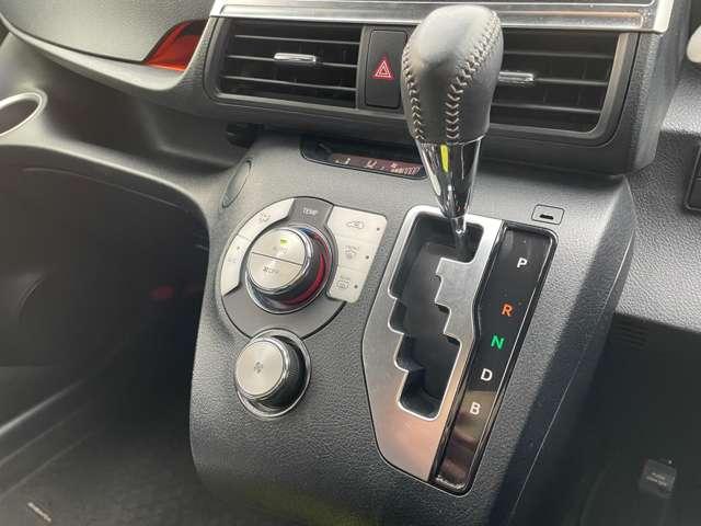 シエンタ ハイブリッドＧ　セーフティセンスＣ！純正ナビ＆フルセグＴＶ＆ＤＶＤ＆ＢＴ＆バックカメラ！両側パワースライドドア！純正アルミ！スマートエントリー／プッシュスタートシステム！純正ＥＴＣ！（46枚目）