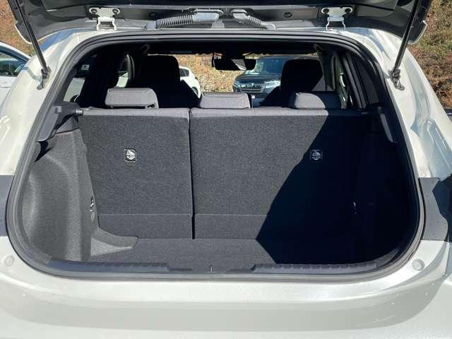 カローラスポーツ Ｇ　Ｚ　★ワンオーナー★禁煙車★モデリスタエアロ★車検令和９年８月★セーフティセンス★純正ナビ★（53枚目）