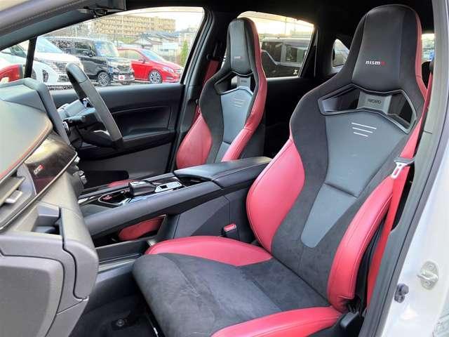 オーラ ニスモ　１オーナー／ＲＥＣＡＲＯシート／プロパイロット／９型コネクトナビ／ＥＮＫＥＩ１７インチＡＷ／ＯＰフードデカール／アルカンターラ巻ハンドル／１２．３型カラーディスプレイ／インテリジェントエマブレ／禁煙（22枚目）