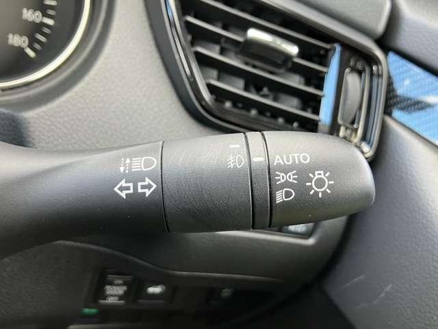 エクストレイル ２０Ｘｉ　ハイブリッド　プロパイロット！インテリジェントエマージェンシーブレーキ！純正ナビ＆フルセグＴＶ＆ＤＶＤ＆ＢＴ！インテリジェントアラウンドビューモニター＆ルームミラー！オートバックドア！ＬＥＤヘッドライト！禁煙車！（17枚目）