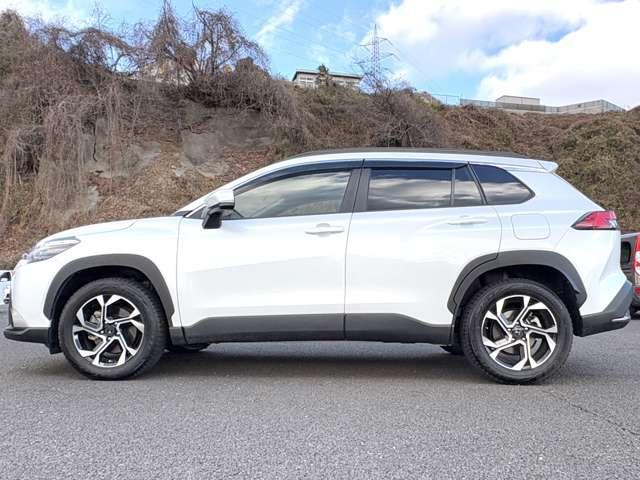 カローラクロス １．８ハイブリッドＺ　Ｅ－Ｆｏｕｒ　４ＷＤ　１オーナー／トヨタセーフティセンス／禁煙車／９インチディスプレイオーディオ／パノラミックビューモニター／ハンドルヒーター／モデリスタアルミホイール／ブラインドスポットモニター／シートヒーター（9枚目）
