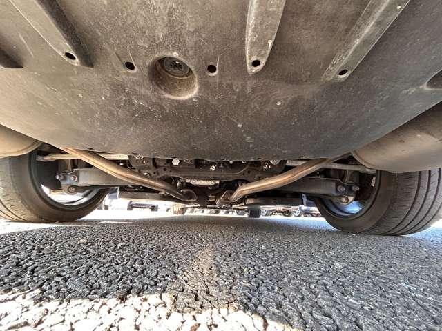 クラウンハイブリッド RSアドバンス 初年度令和元年車!車検令和8年12月!純正ナビ!フルセグTV!クルコン!バックカメラ!ETC!ハーフレザー!スマートキー!(26枚目)