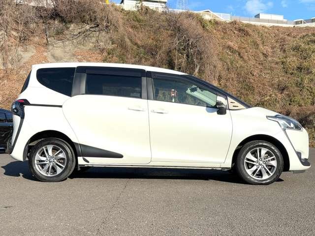 シエンタ １．５Ｇ　４ＷＤ　６名　４ＷＤ！！ＬＥＤヘッドライト！！両側パワースライドドア！！（7枚目）