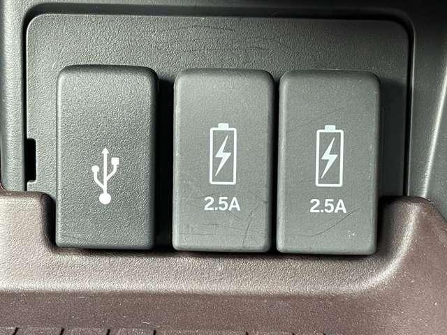 N-BOXカスタム G・EXターボホンダセンシング ホンダセンシング!アイドリングストップ!ギャザーズナビ&フルセグTV&DVD&BT&バックカメラ!両側パワースライドドア!LEDヘッドライト!オートライト!純正アルミ&エアロ!半革(29枚目)