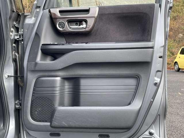 N-BOXカスタム G・EXターボホンダセンシング ホンダセンシング!アイドリングストップ!ギャザーズナビ&フルセグTV&DVD&BT&バックカメラ!両側パワースライドドア!LEDヘッドライト!オートライト!純正アルミ&エアロ!半革(39枚目)