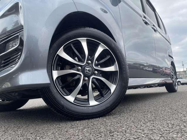 N-BOXカスタム G・Lホンダセンシング ホンダセンシング!ケンウッドナビ&1セグTV&DVD&BT&バックカメラ!両側パワースライドドア!LEDヘッドライト!オートライト!純正アルミ&エアロ!ビルトインETC!スマートキ(11枚目)