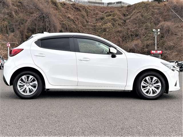 デミオ １５Ｓ　アイドリングストップ！アドバンストスマートシティブレーキサポート！ブラインドスポットモニタリング！車線逸脱警報システム！純正ナビ＆ＢＴ＆バックカメラ！オートライト！社外ＥＴＣ！プッ（8枚目）