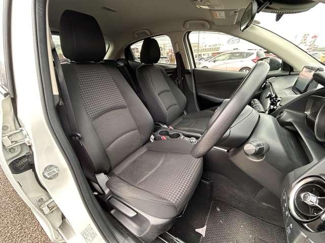 デミオ １５Ｓ　アイドリングストップ！アドバンストスマートシティブレーキサポート！ブラインドスポットモニタリング！車線逸脱警報システム！純正ナビ＆ＢＴ＆バックカメラ！オートライト！社外ＥＴＣ！プッ（18枚目）