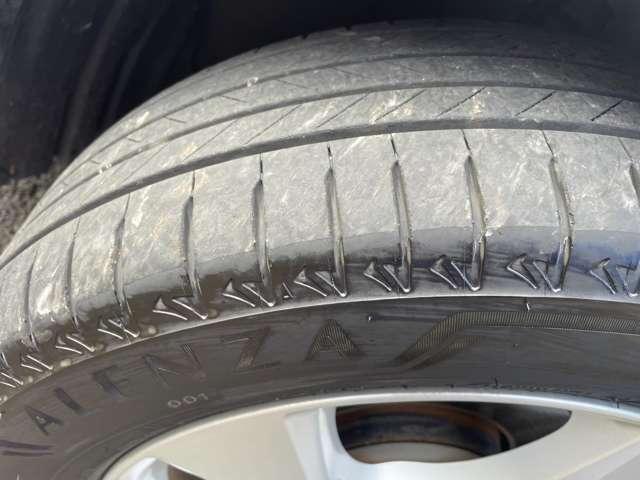 Ｃ－ＨＲ Ｓ　ハイブリッド１．８Ｓ　衝突軽減ブレーキ／横滑り防止装置／クルーズコントロール／レーンキープアシスト／ドライブレコーダー／ＥＴＣ／ディスプレイオーディオ／メモリーナビ／純正１７インチアルミ／バックカメラ（15枚目）